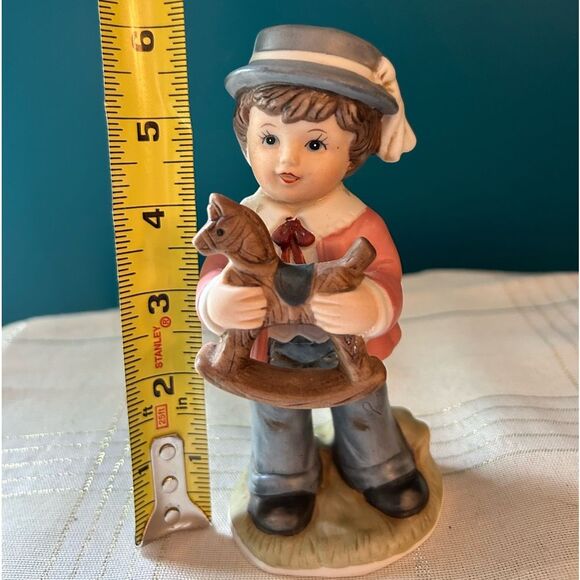 Vintage collectible numbered ceramic statue - Picture 3 of 4